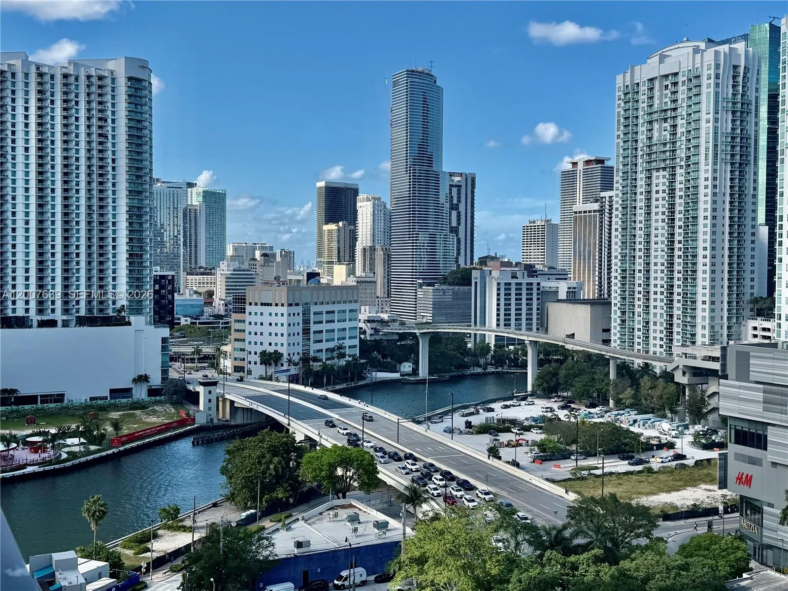 88 SW 7th St # 1109, Miami, FL 33130 photo 4