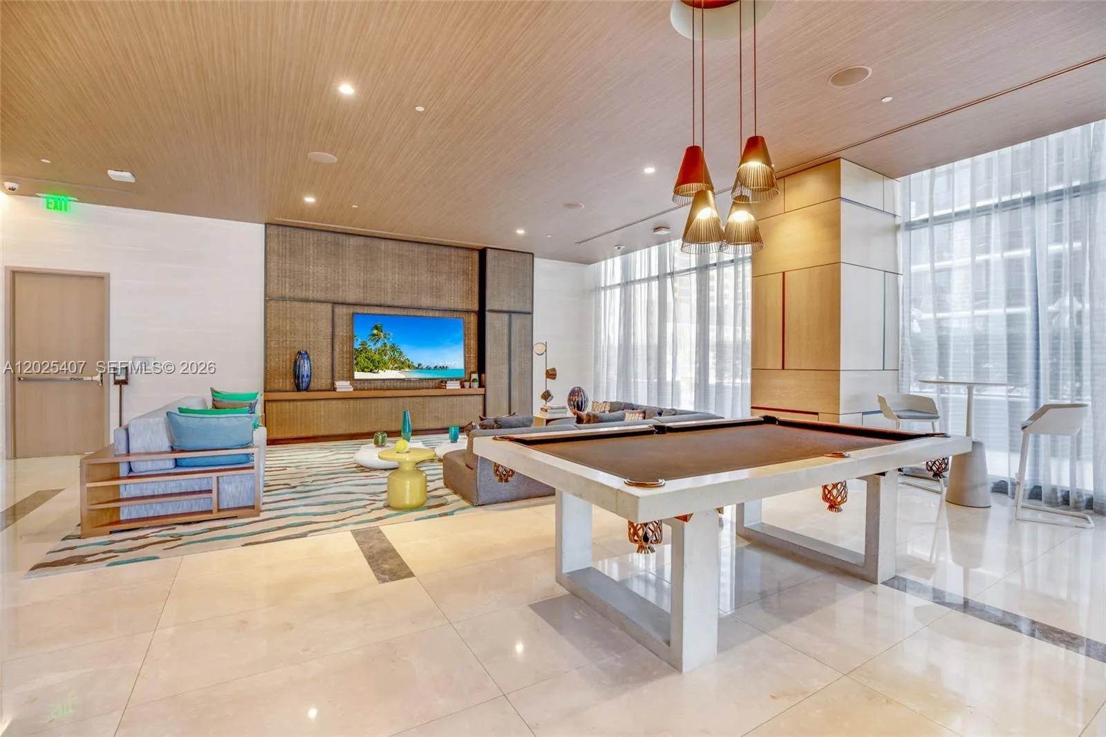 55 SW 9th St # 3205, Miami, FL 33130 photo 3