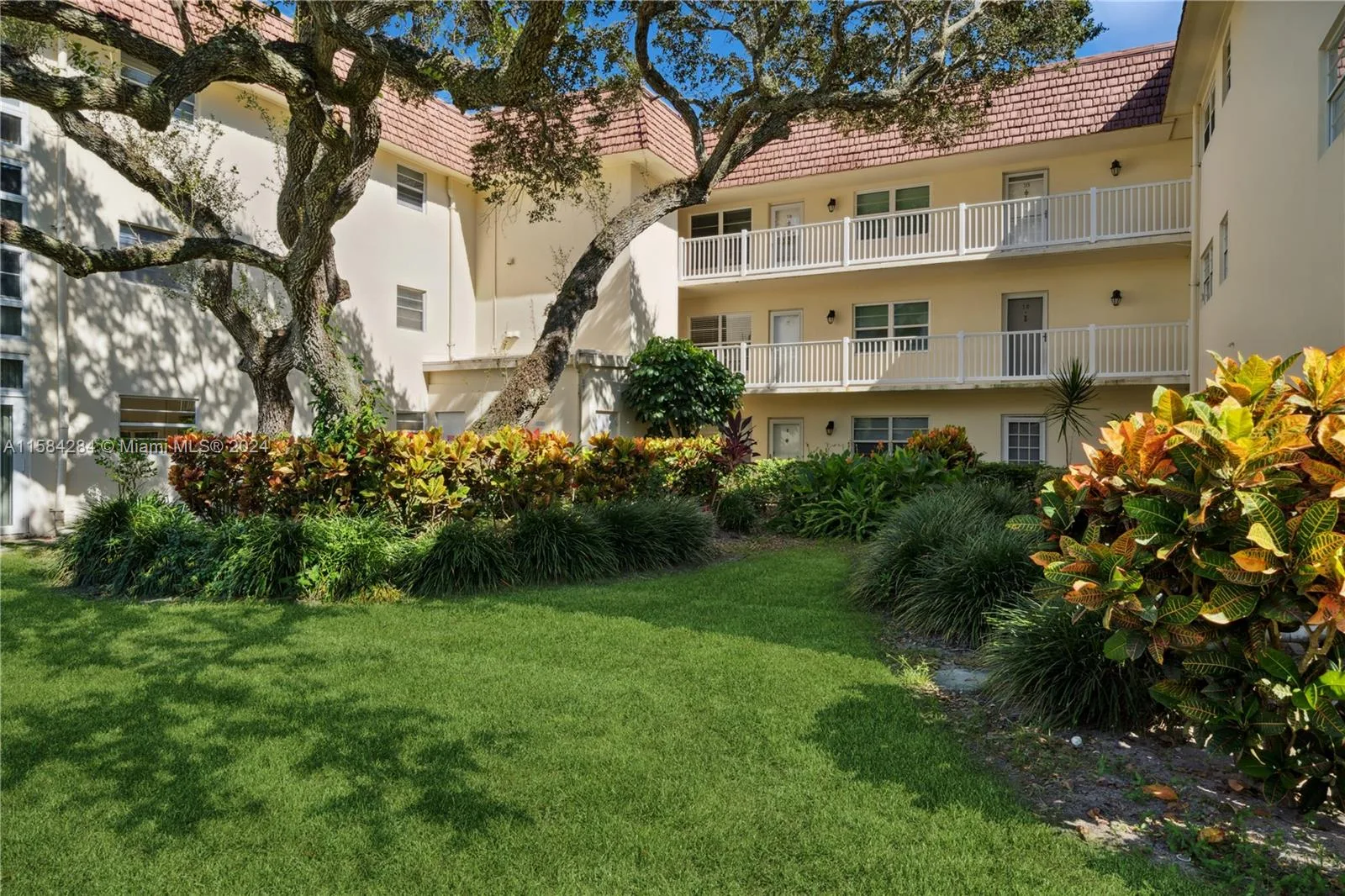 5400 Highway A1a # E11, Indian River Shores, FL 32963 photo 2