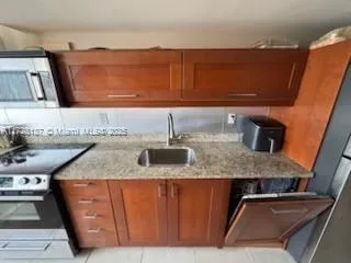 250 180th Dr # 455, Sunny Isles Beach, FL 33160 photo 10