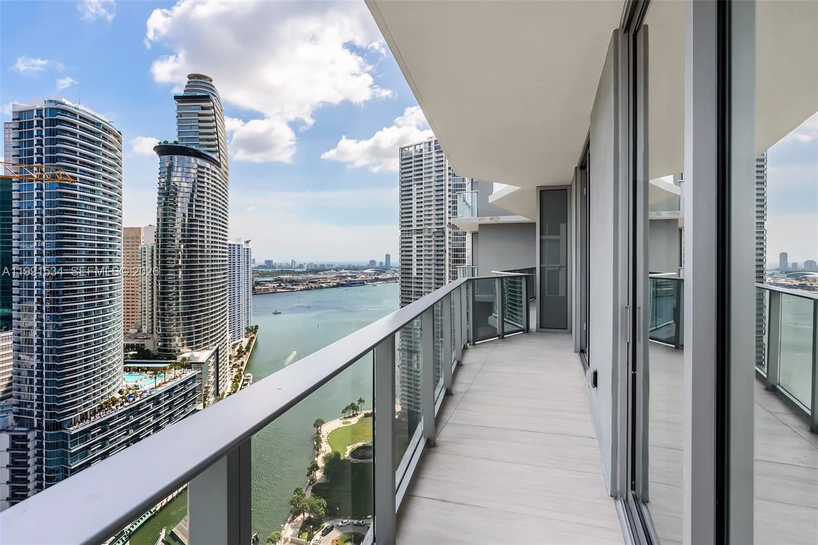 77 SE 5th Street # 2403, Miami, FL 33131 photo 6