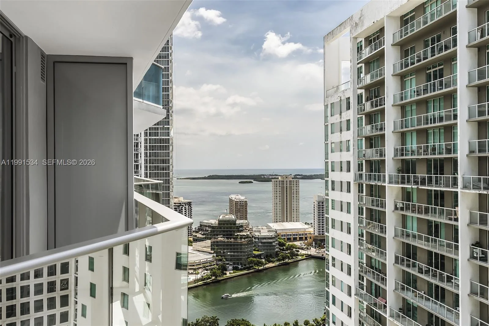 77 SE 5th Street # 2403, Miami, FL 33131 photo 8