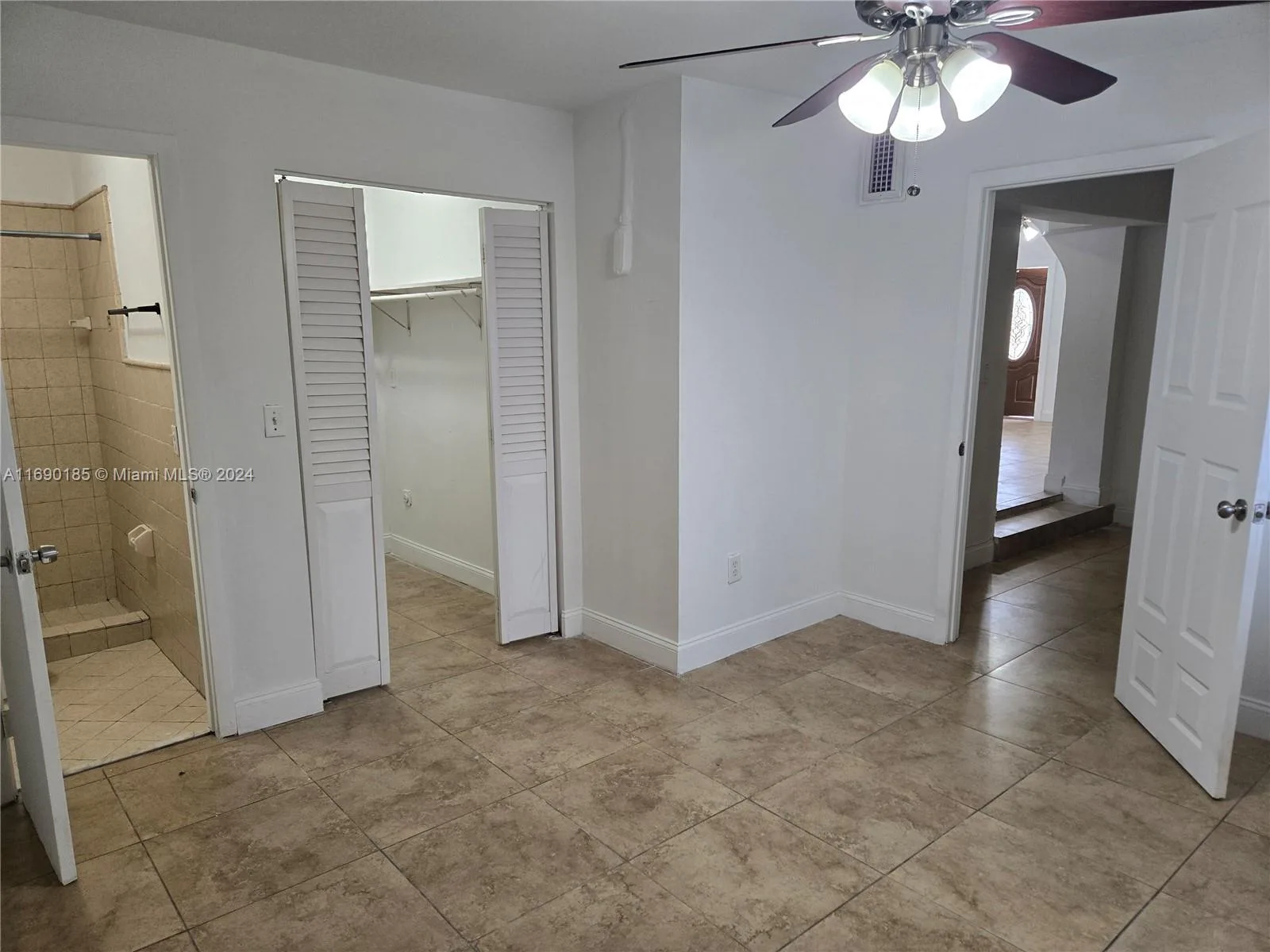 961 E 32nd St, Hialeah, FL 33013 photo 12