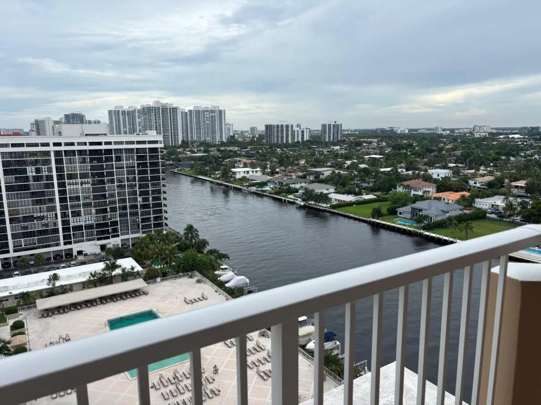 1965 S Ocean Drive # 16P, Hallandale Beach, FL 33009