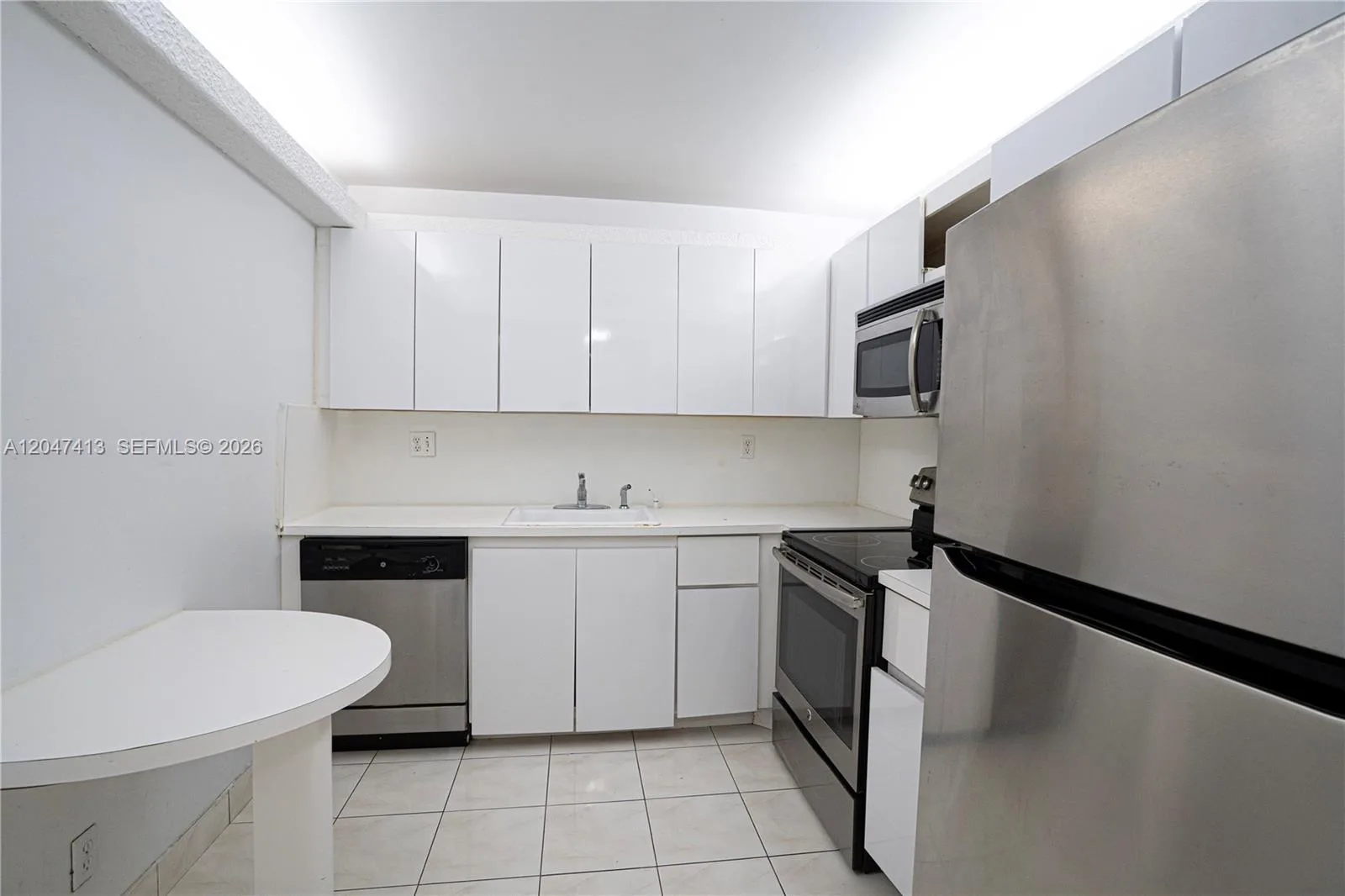 600 Three Islands Blvd # 316, Hallandale Beach, FL 33009