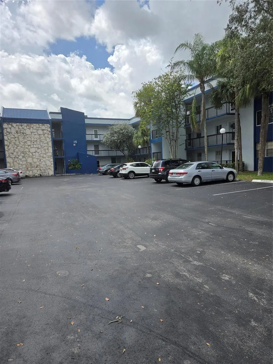 3080 Holiday Springs Boulevard # 209, Margate, FL 33063