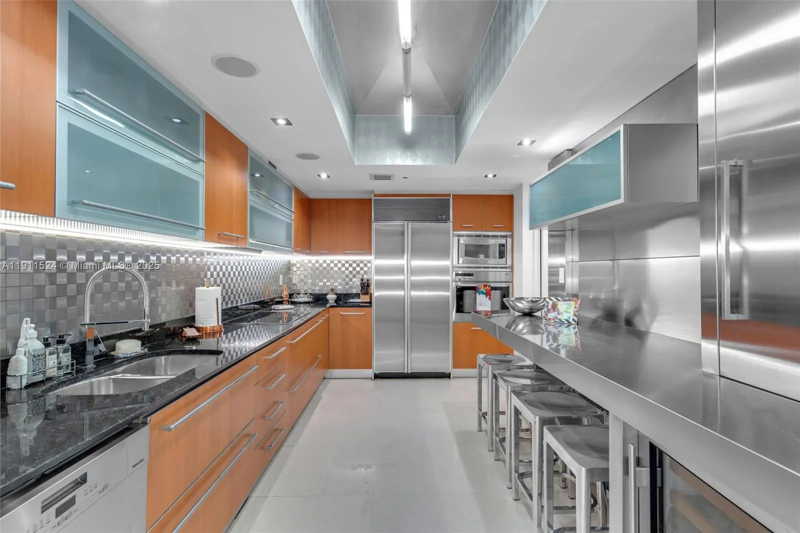 400 Alton Rd # 706, Miami Beach, FL 33139 photo 12