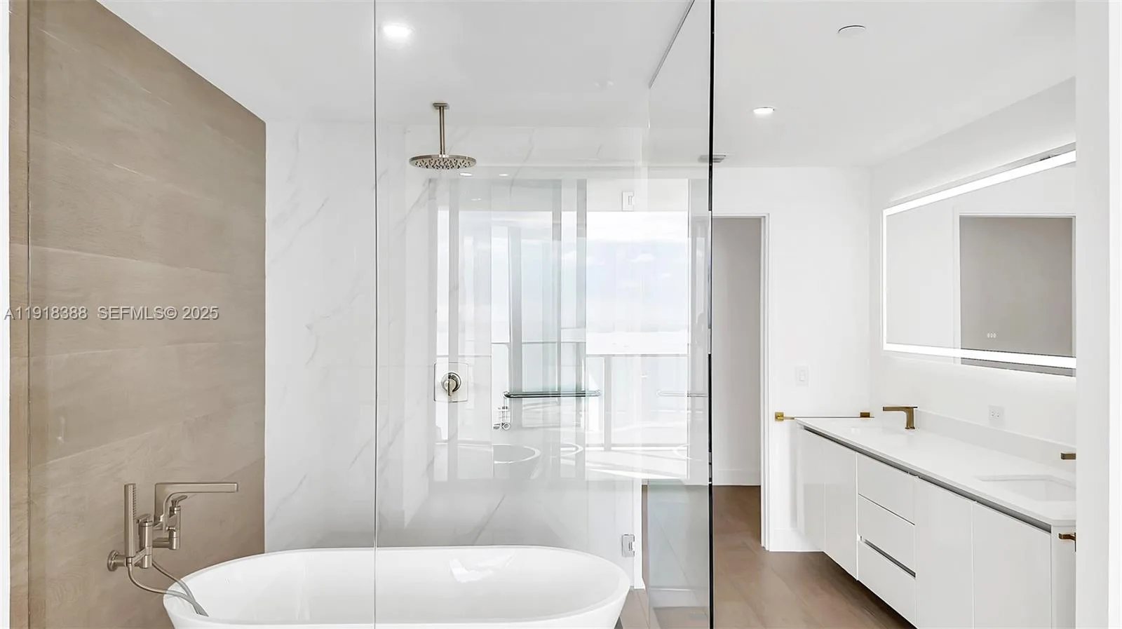 700 NE 24th St # 2405, Miami, FL 33137 photo 11