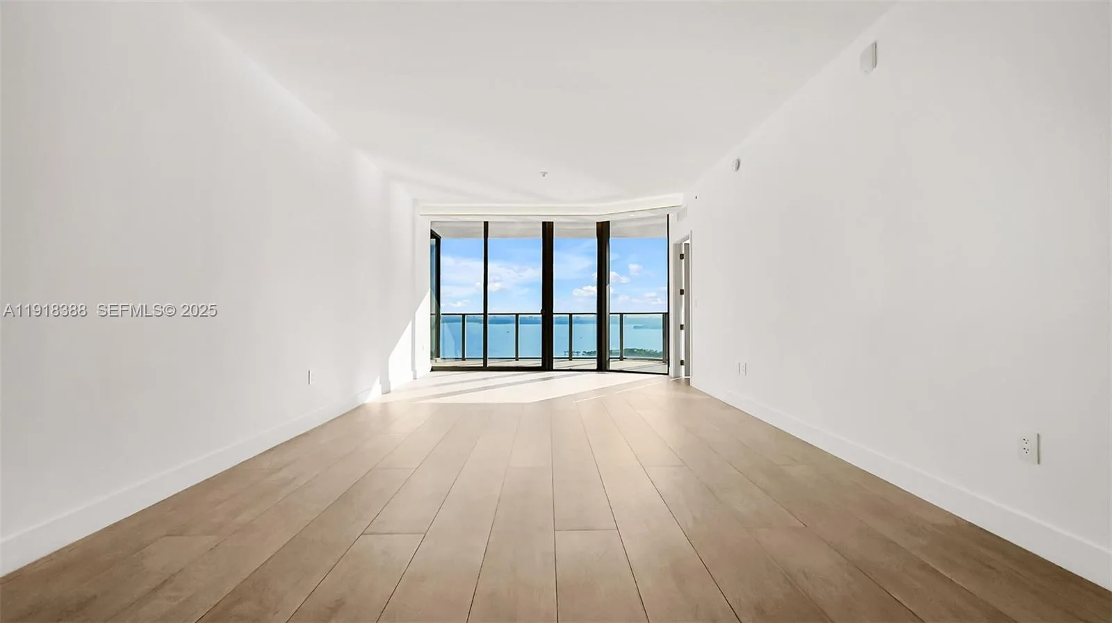 700 NE 24th St # 2405, Miami, FL 33137 photo 4