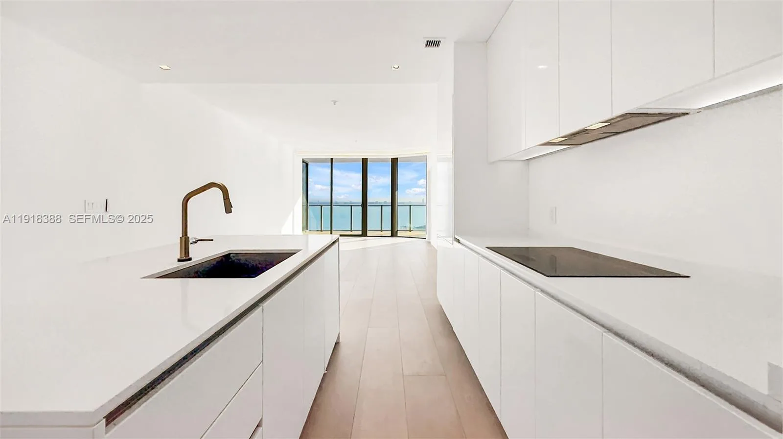 700 NE 24th St # 2405, Miami, FL 33137 photo 8