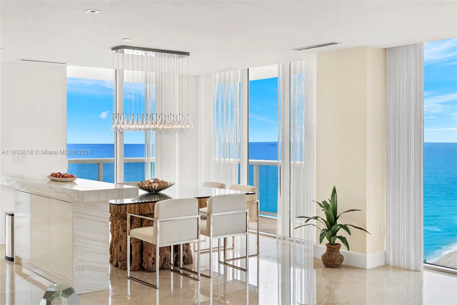 4779 Collins Ave # 2403, Miami Beach, FL 33140 photo 2