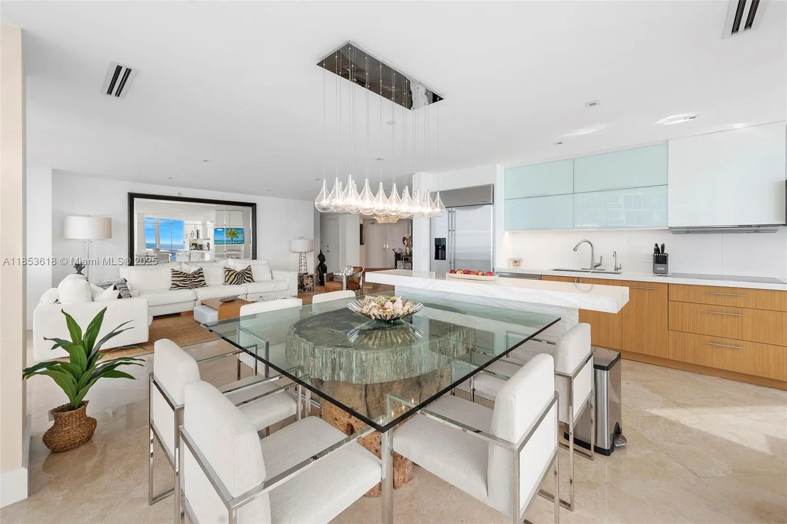 4779 Collins Ave # 2403, Miami Beach, FL 33140 photo 3