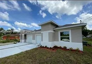 117-119 Meadow, Lehigh Acres, FL 33973 photo 8
