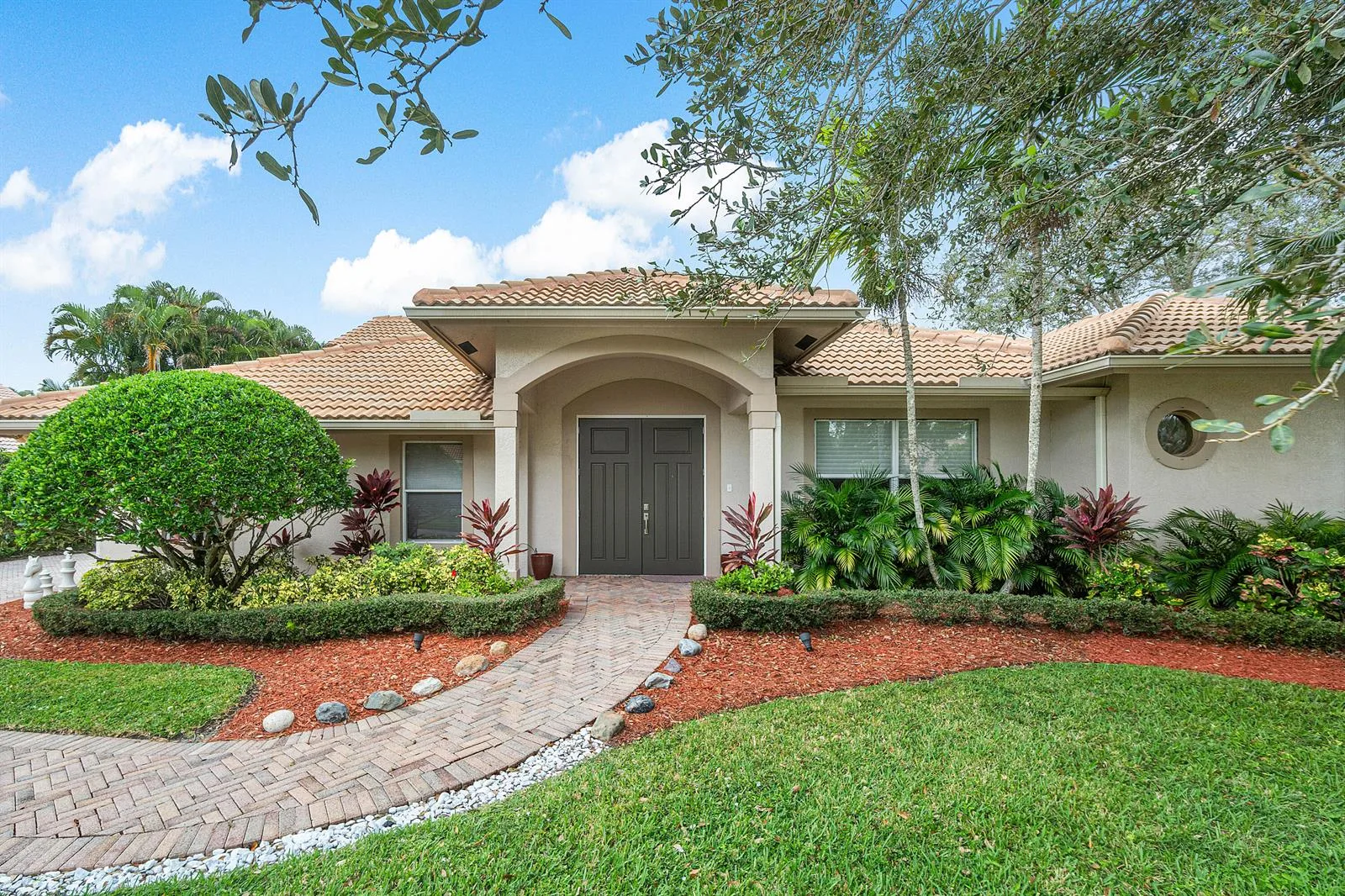45 Dunbar Road, Palm Beach Gardens, FL 33418