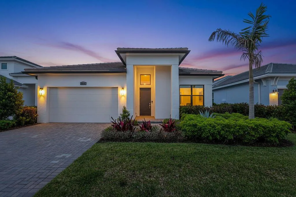 9114 SW Arco Way, Port St. Lucie, FL 34987 photo 2