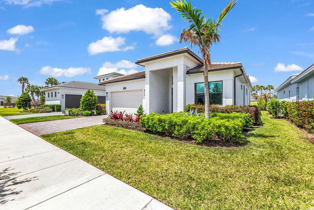 9114 SW Arco Way, Port St. Lucie, FL 34987 photo 3