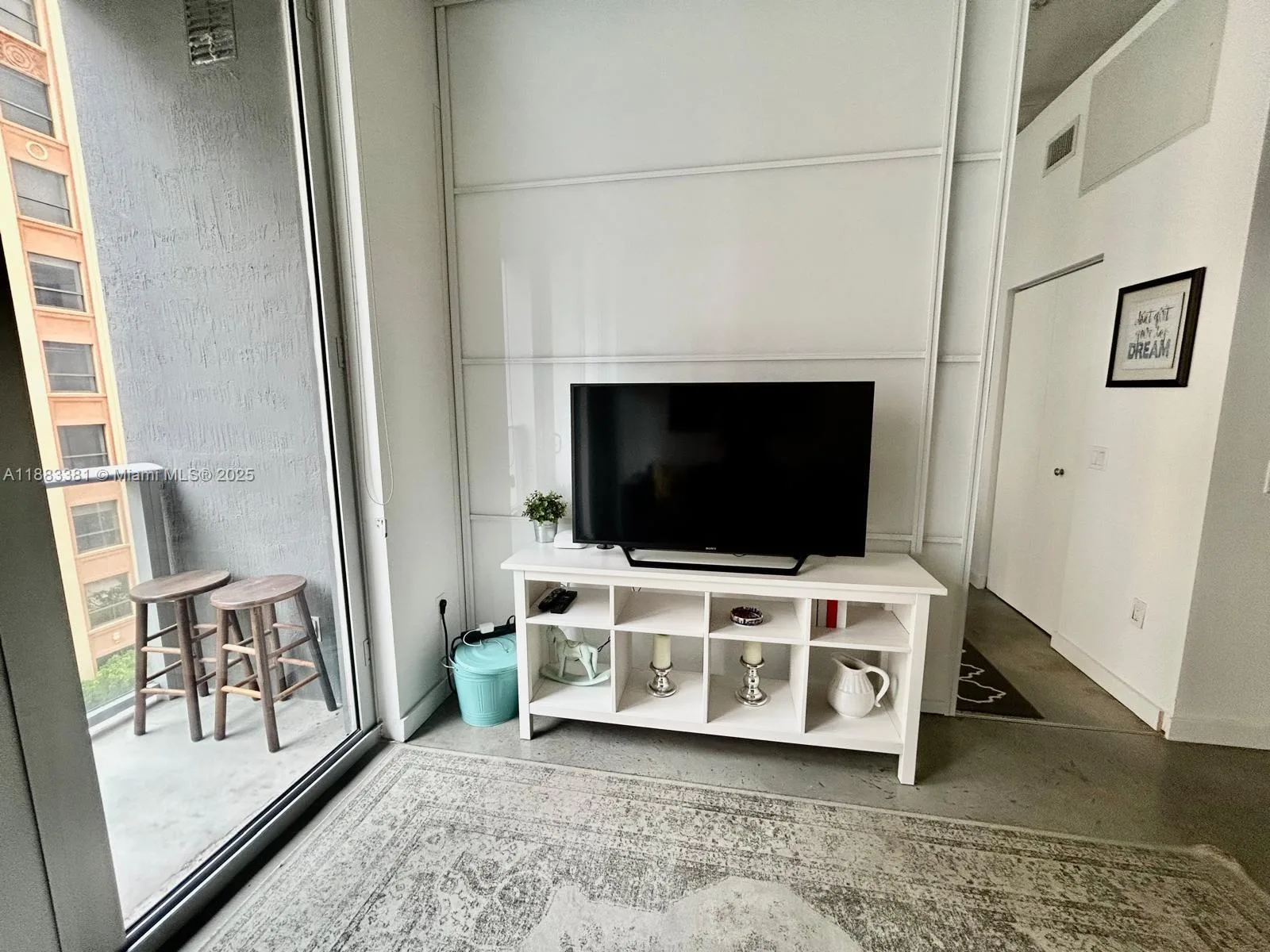 151 SE 1st St # 703, Miami, FL 33131 photo 8