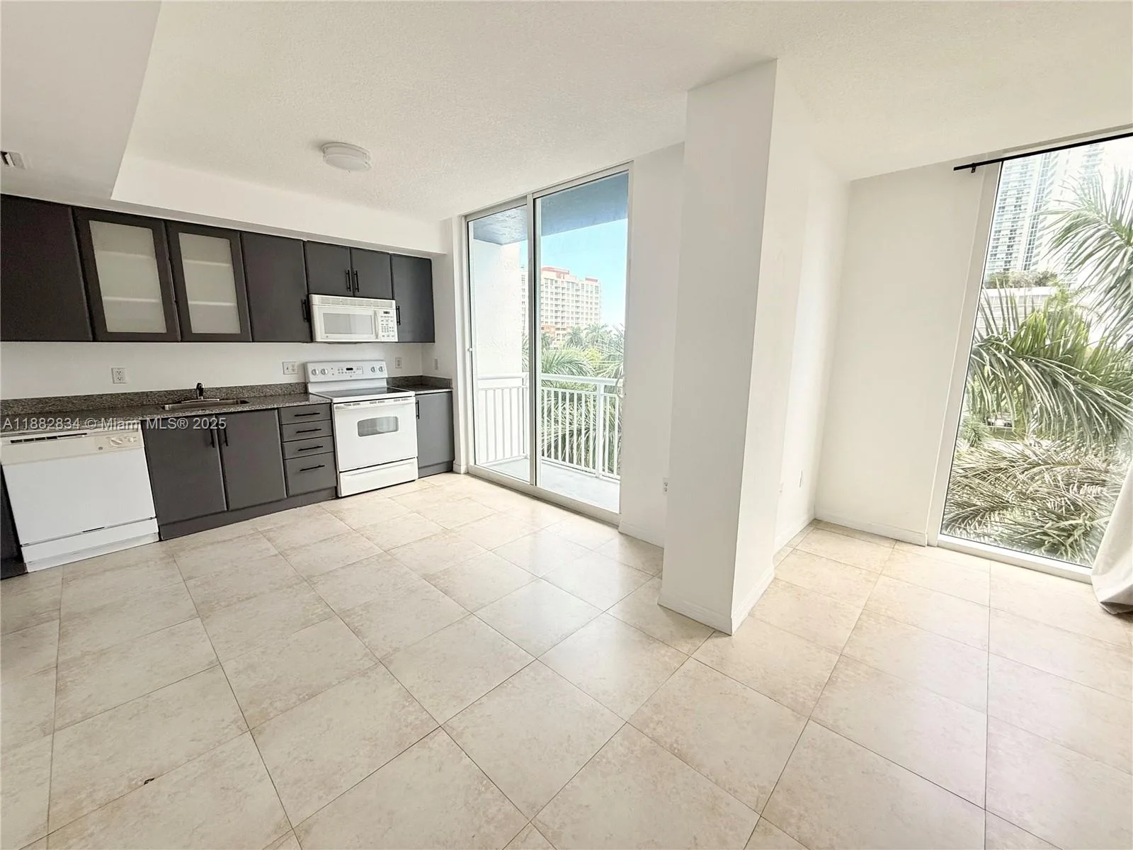 275 NE 18th St # 507, Miami, FL 33132 photo 3