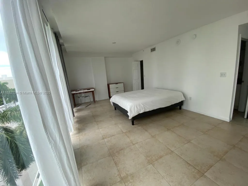 275 NE 18th St # 507, Miami, FL 33132 photo 7