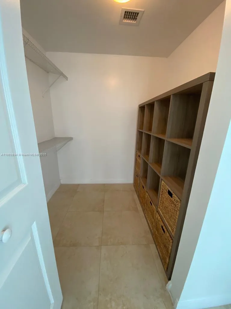 275 NE 18th St # 507, Miami, FL 33132 photo 8