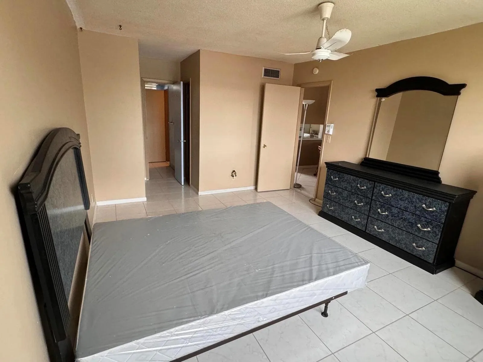 2861 NW 47TH Terrace # 207B, Lauderdale Lakes, FL 33313 photo 4