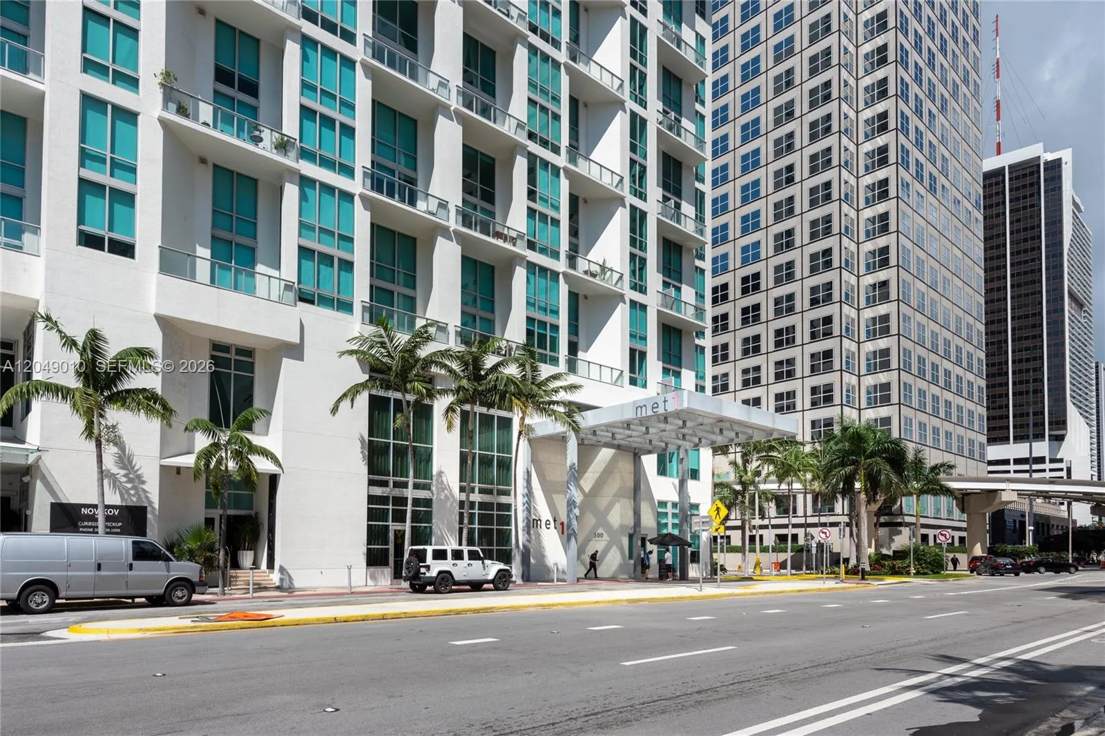 300 S Biscayne Blvd # T-2814, Miami, FL 33131