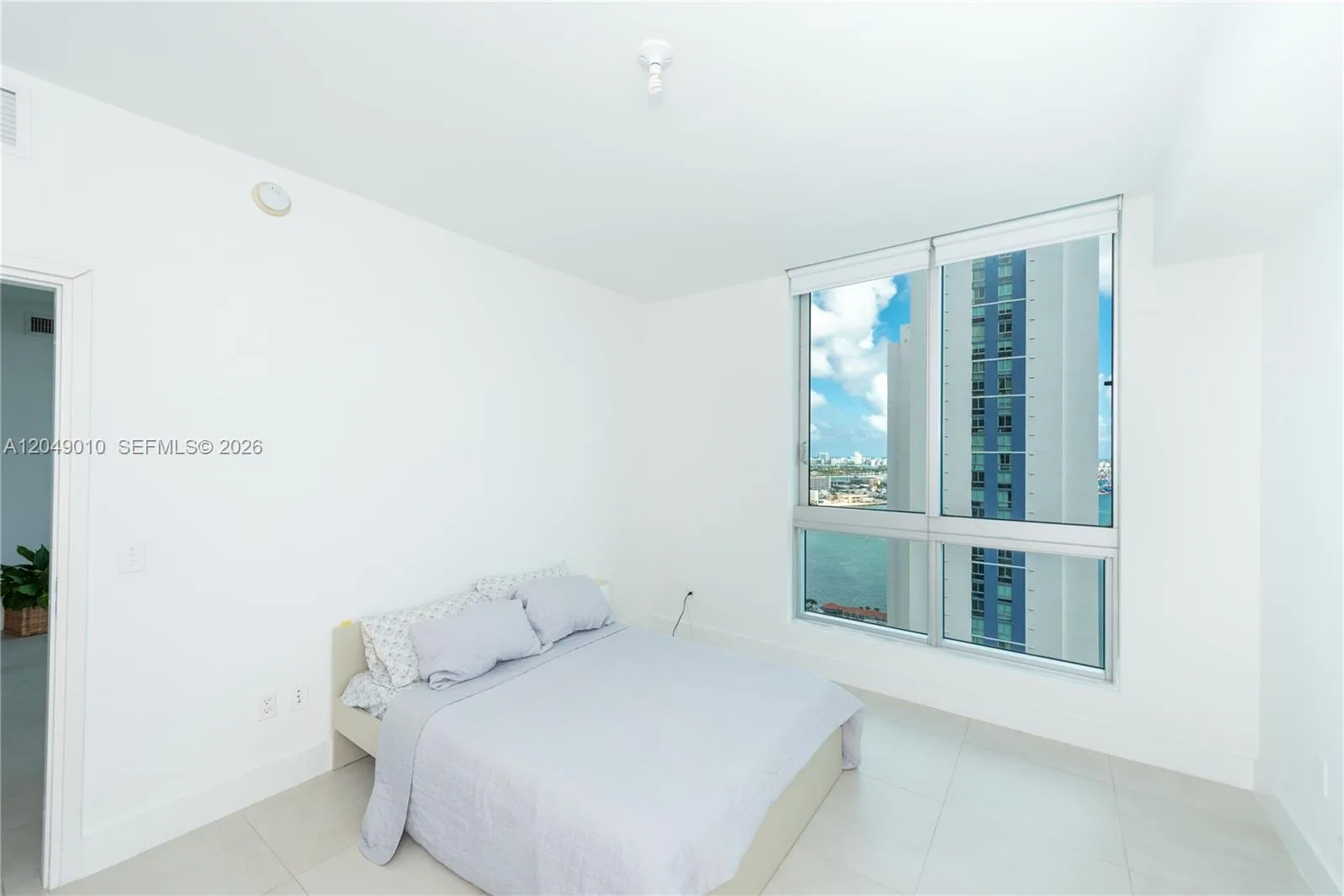 300 S Biscayne Blvd # T-2814, Miami, FL 33131 photo 10