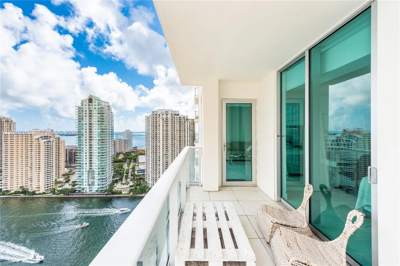 300 S Biscayne Blvd # T-2814, Miami, FL 33131 photo 3