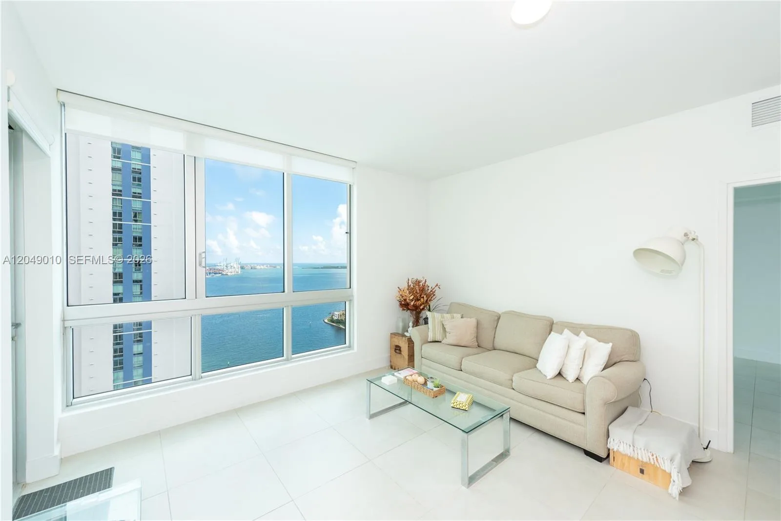 300 S Biscayne Blvd # T-2814, Miami, FL 33131 photo 4