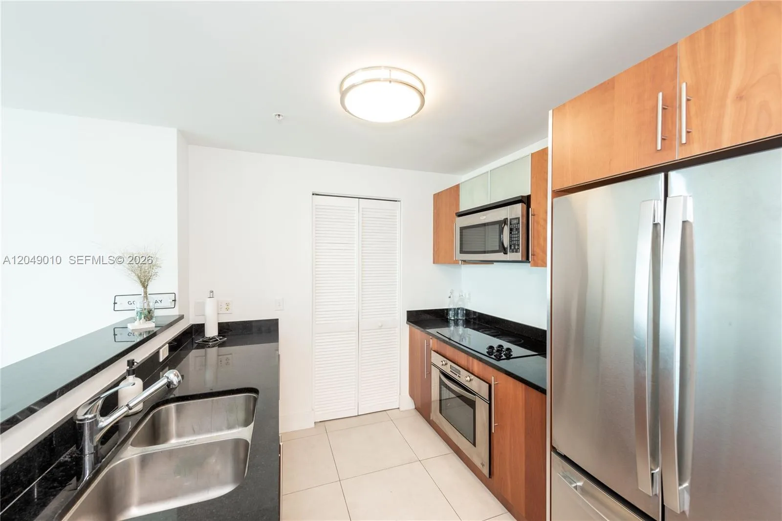 300 S Biscayne Blvd # T-2814, Miami, FL 33131 photo 7
