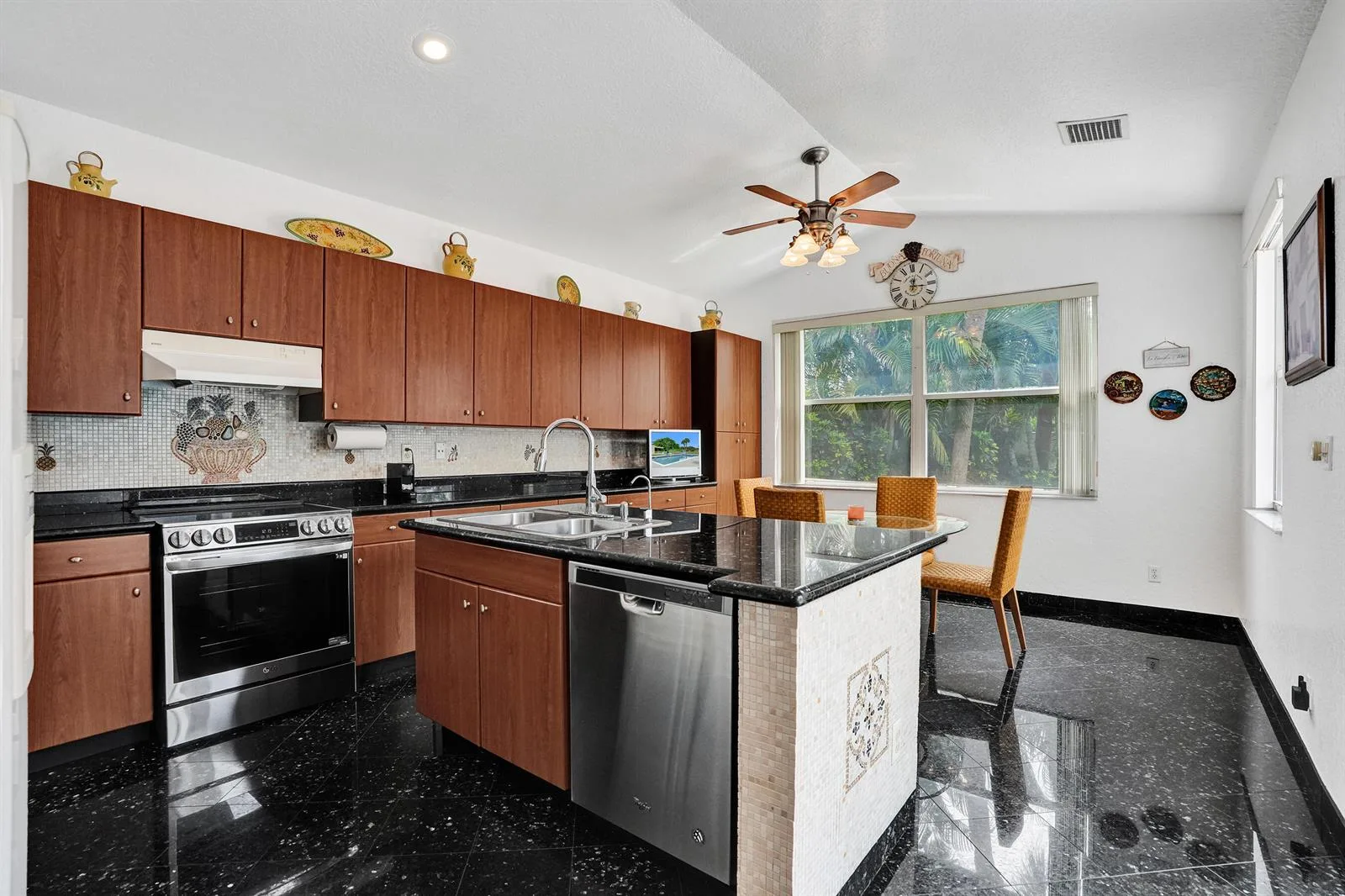 3274 NW 22ND Avenue, Oakland Park, FL 33309 photo 11