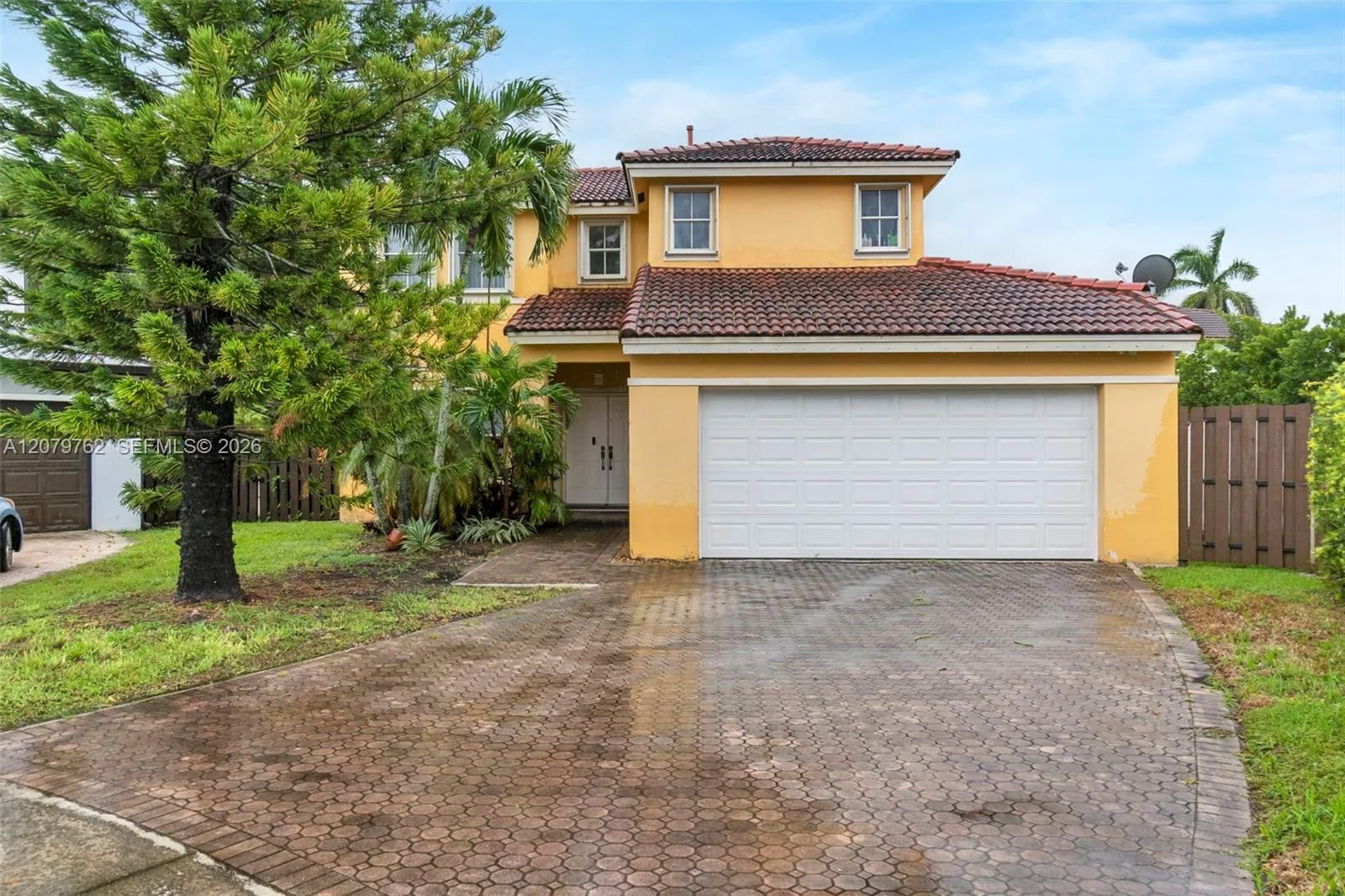 8554 SW 163rd Pl, Miami, FL 33193