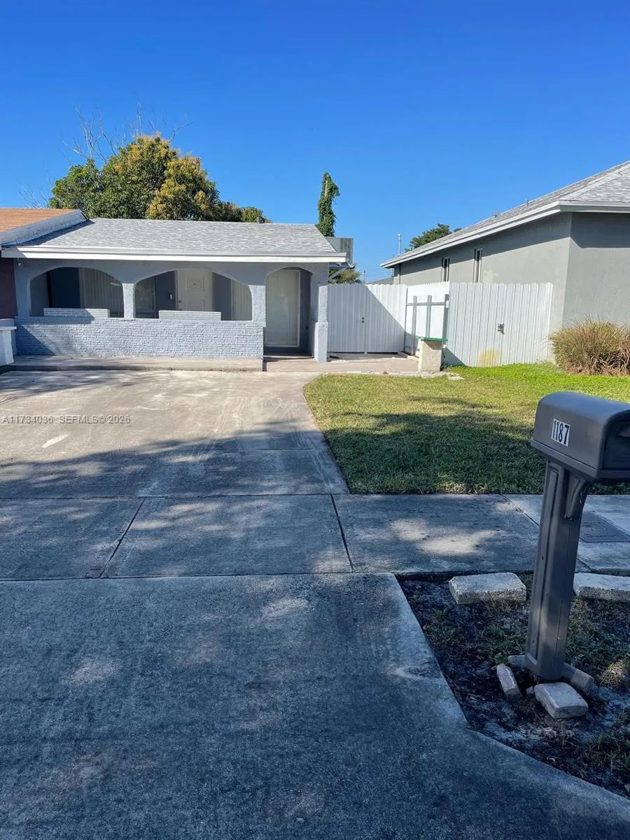 1187 NW 29th Ter, Fort Lauderdale, FL 33311