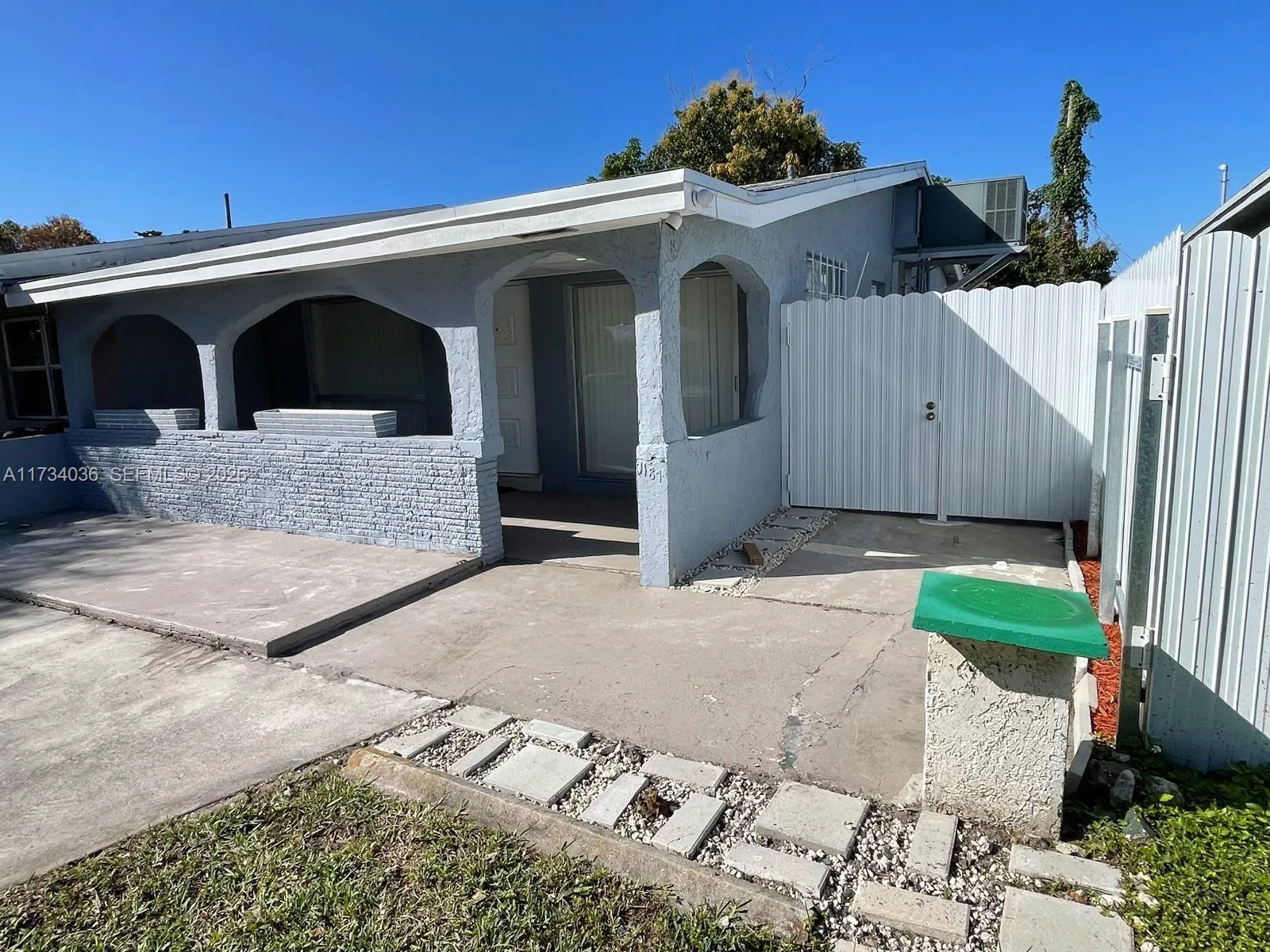 1187 NW 29th Ter, Fort Lauderdale, FL 33311 photo 2