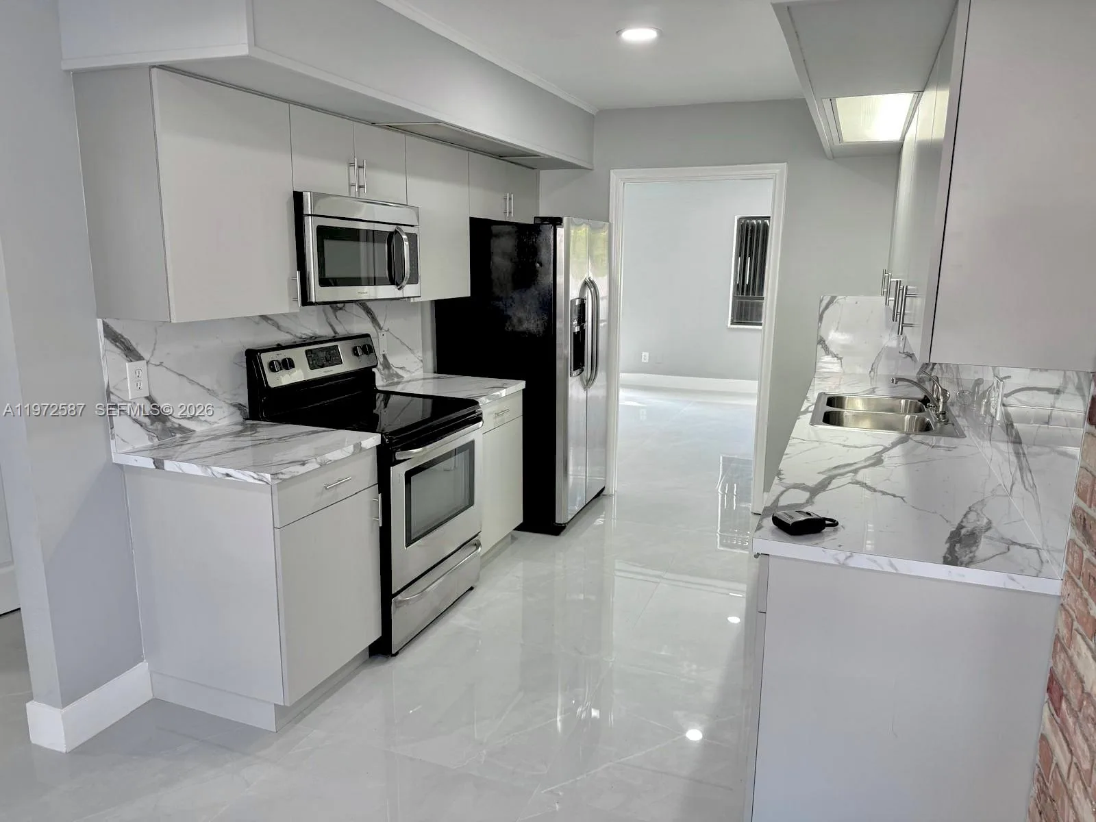2700 N 34th Ave # I, Hollywood, FL 33021 photo 5