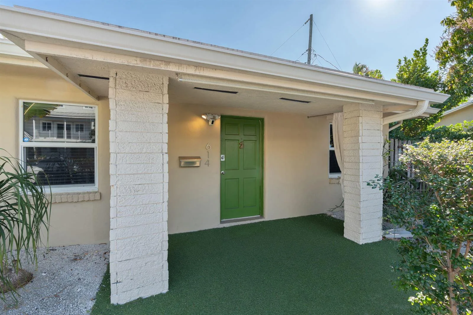614 NE 28th Street # 106, Wilton Manors, FL 33334
