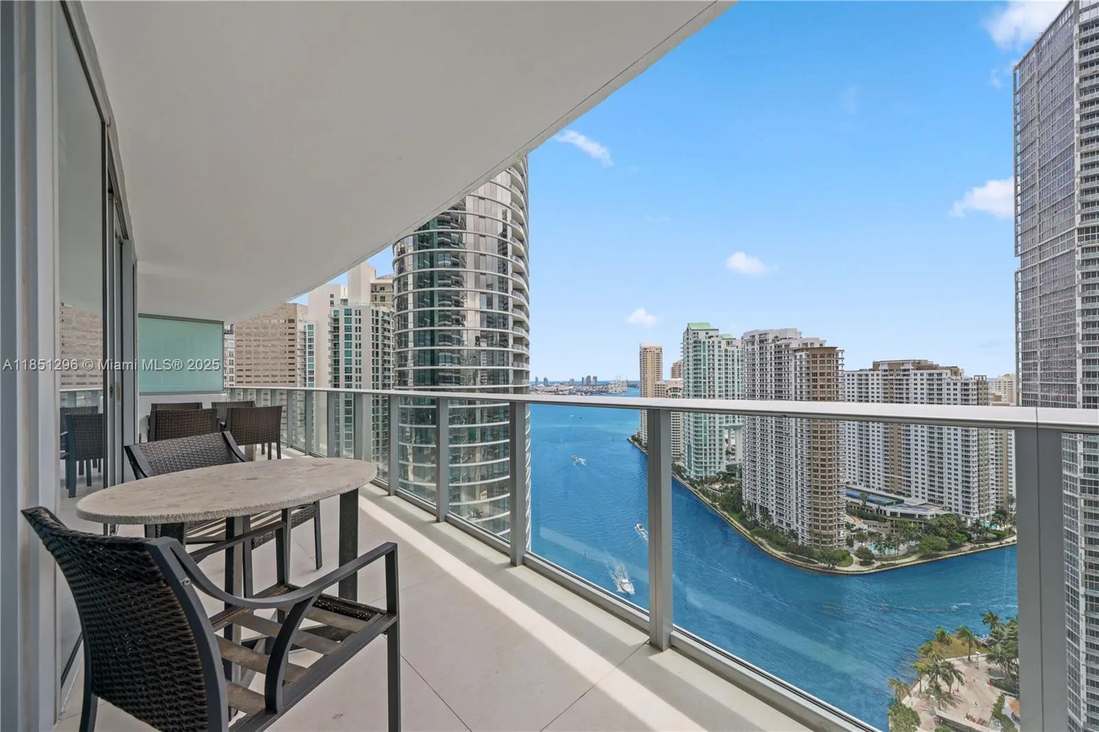 200 Biscayne Boulevard Way # 3207, Miami, FL 33131