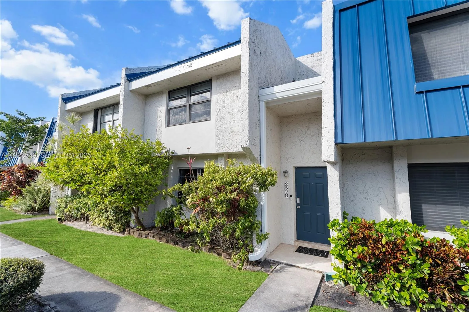 2528 N 38 Ave # D-32, Hollywood, FL 33021