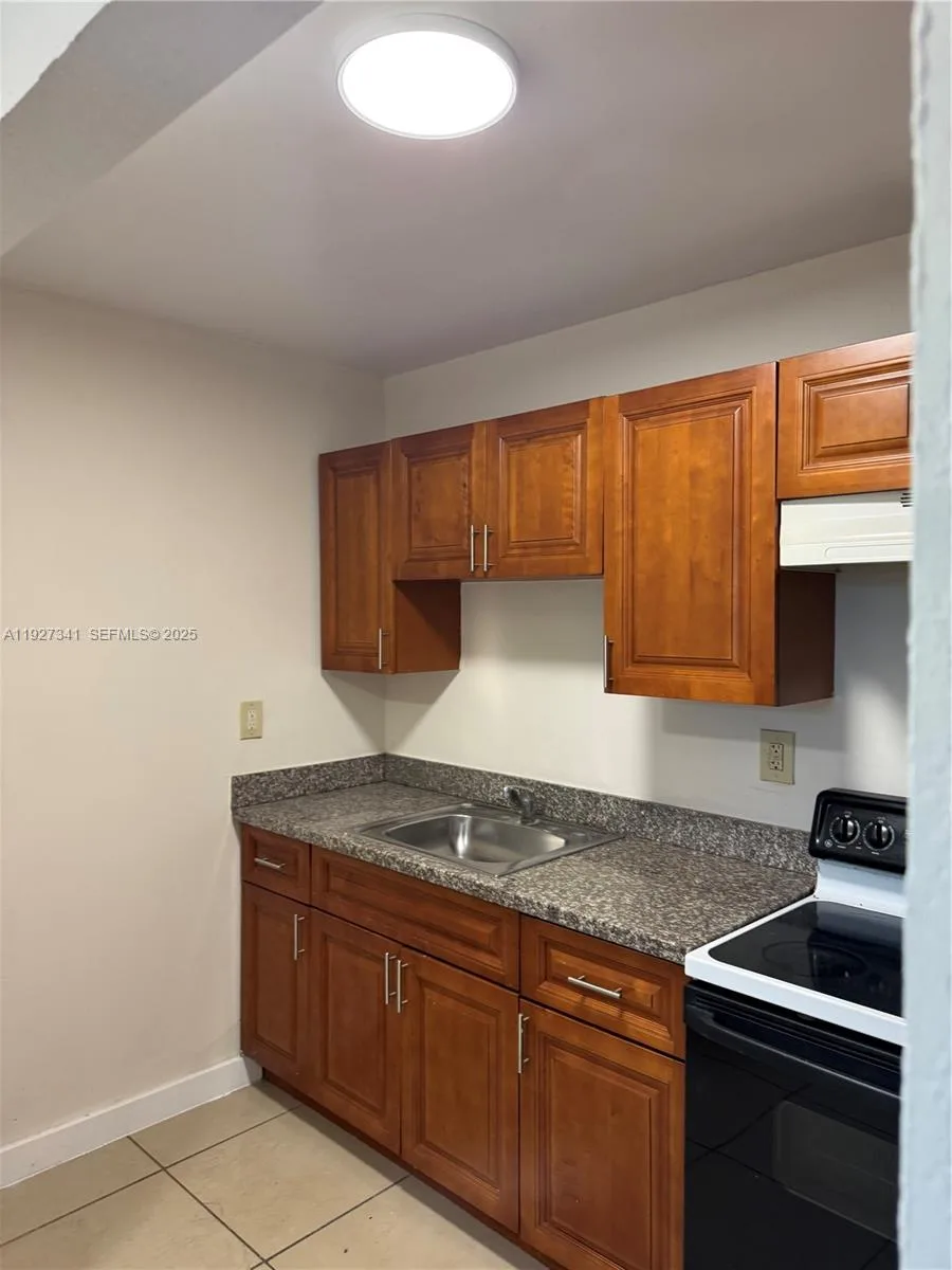 4717 SW 33rd Ave # 202, Dania Beach, FL 33312 photo 8