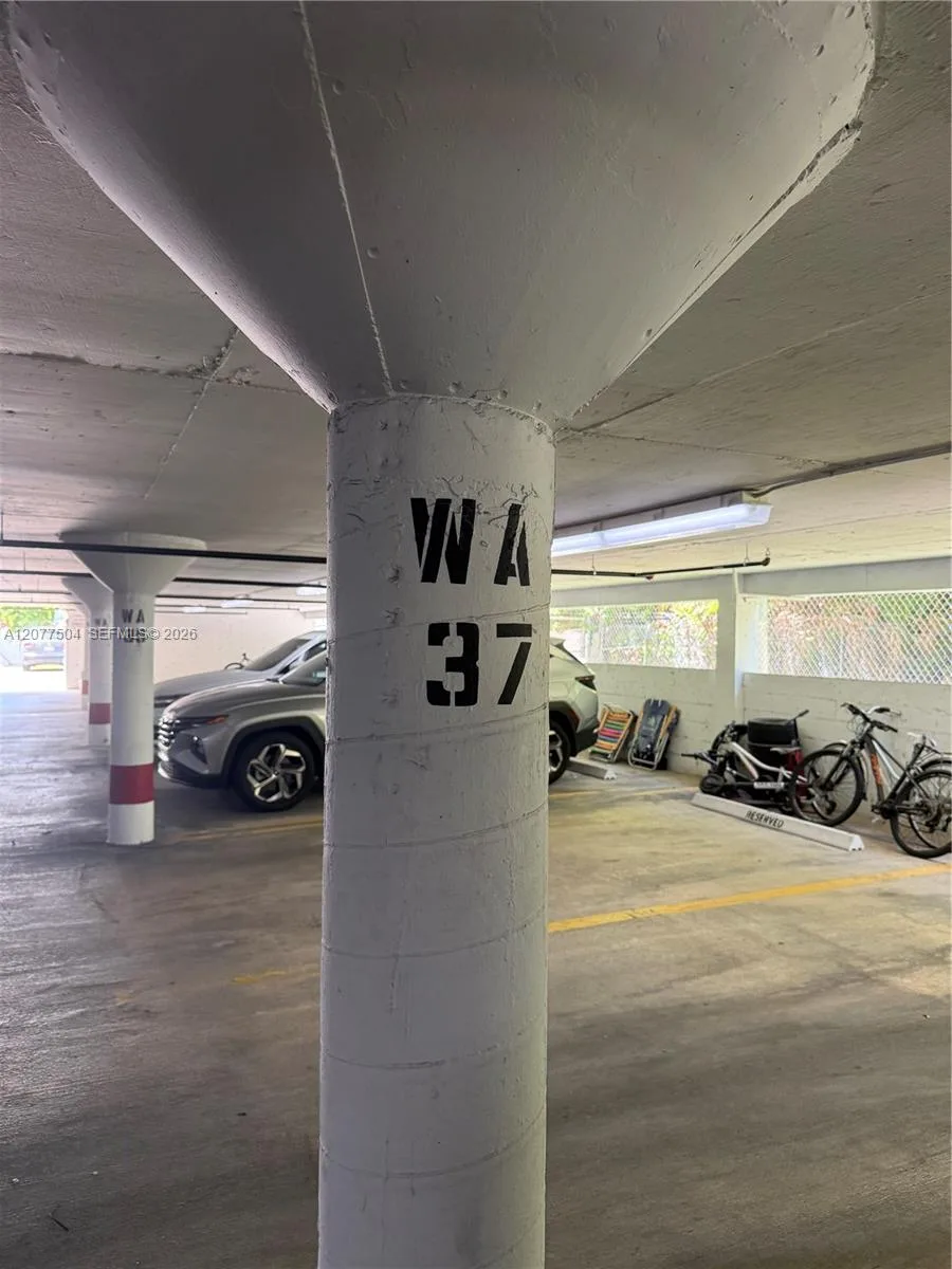 155 S Ocean Lane Dr # 1013, Key Biscayne, FL 33149 photo 11