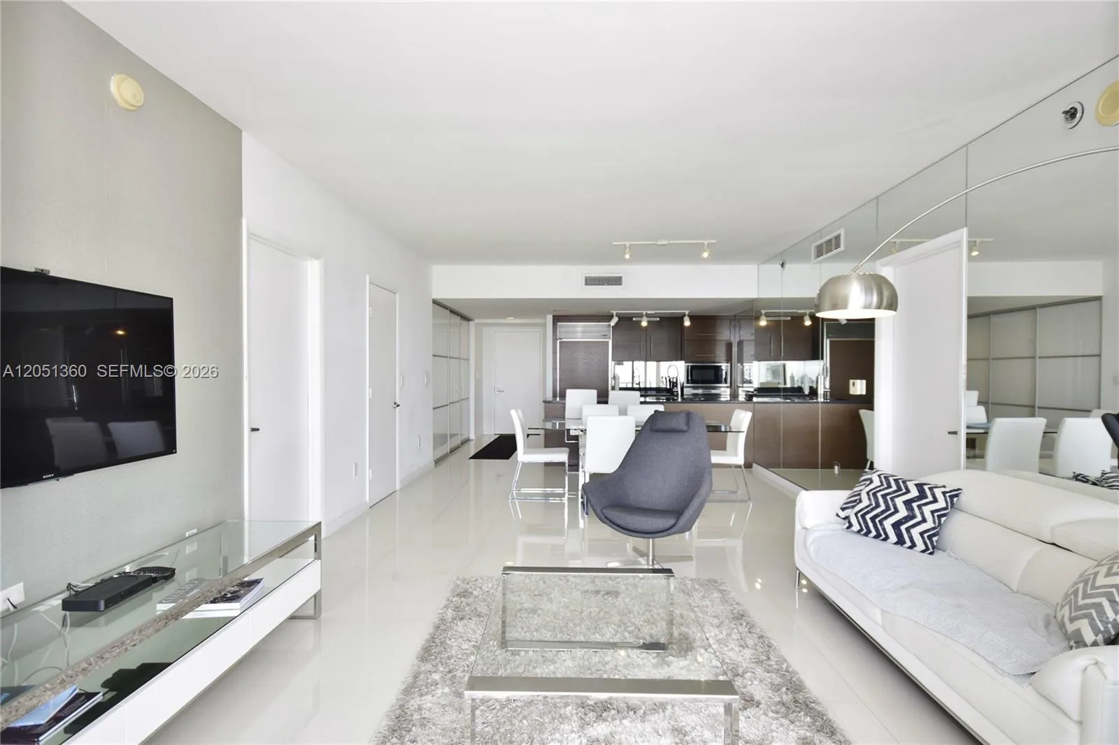 465 BRICKELL AVENUE # 3205, Miami, FL 33131 photo 5
