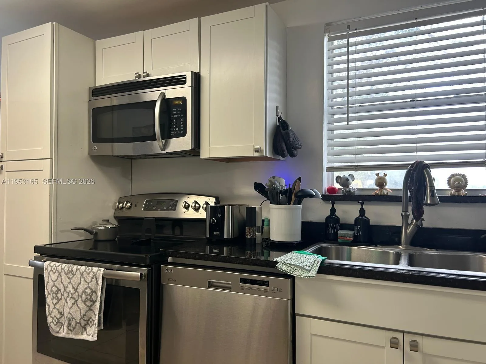 8350 Sands Point Blvd # E101, Tamarac, FL 33321 photo 2