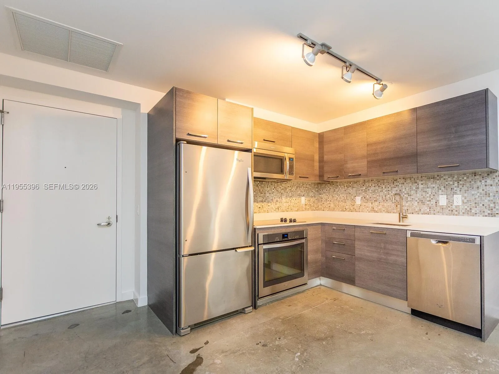 151 SE 1st St # 805, Miami, FL 33131 photo 10