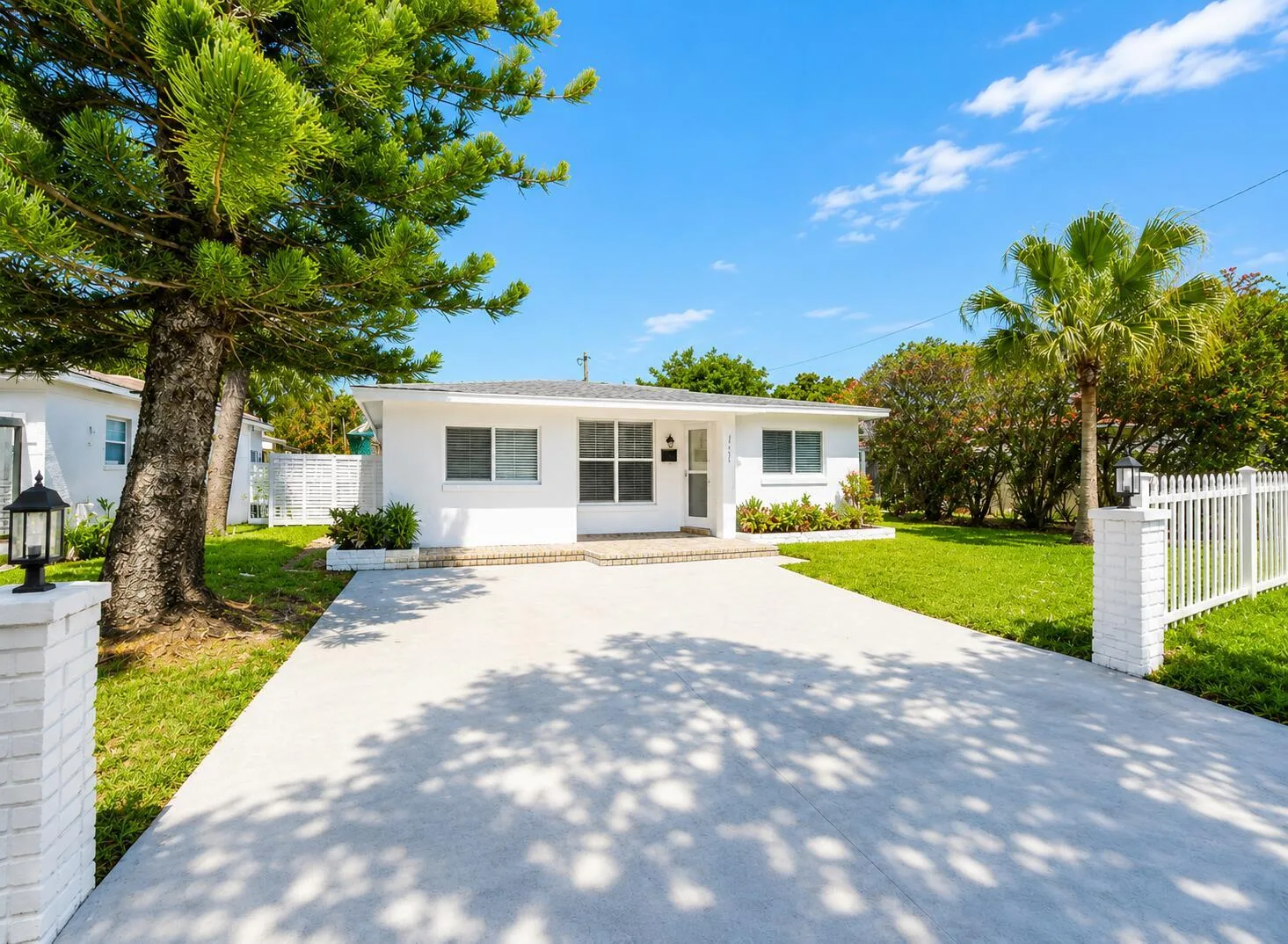 1721 N 16th Court, Hollywood, FL 33020 photo 4