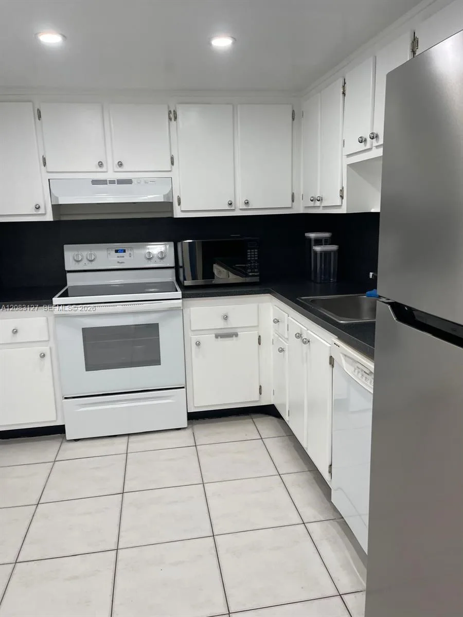 1200 NE Miami Gardens Dr # 803W, Miami, FL 33179