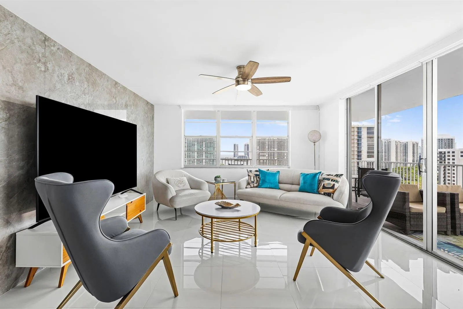 2851 NE 183rd Street # 2117, Aventura, FL 33160