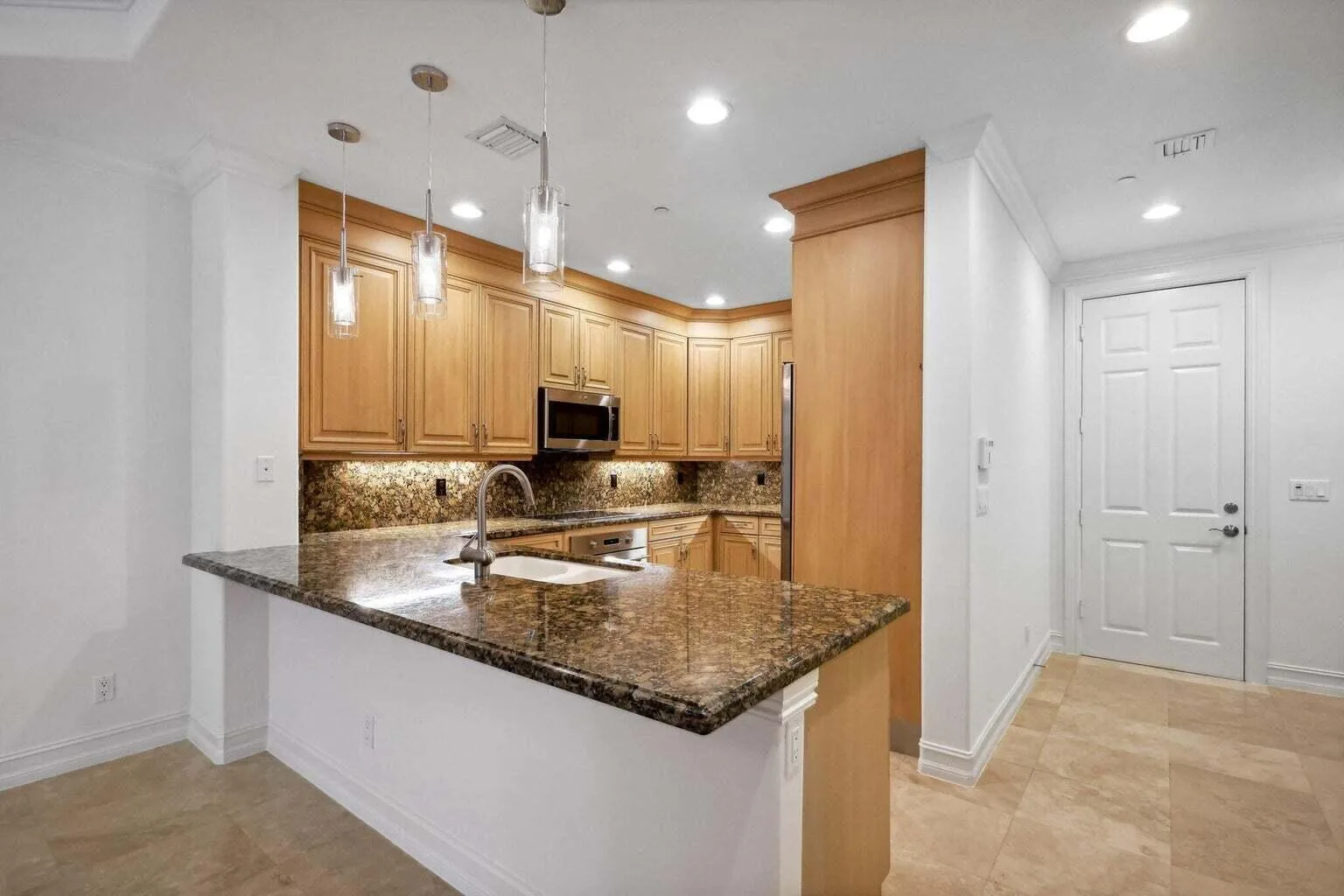 3863 NE 22nd Way, Lighthouse Point, FL 33064 photo 2