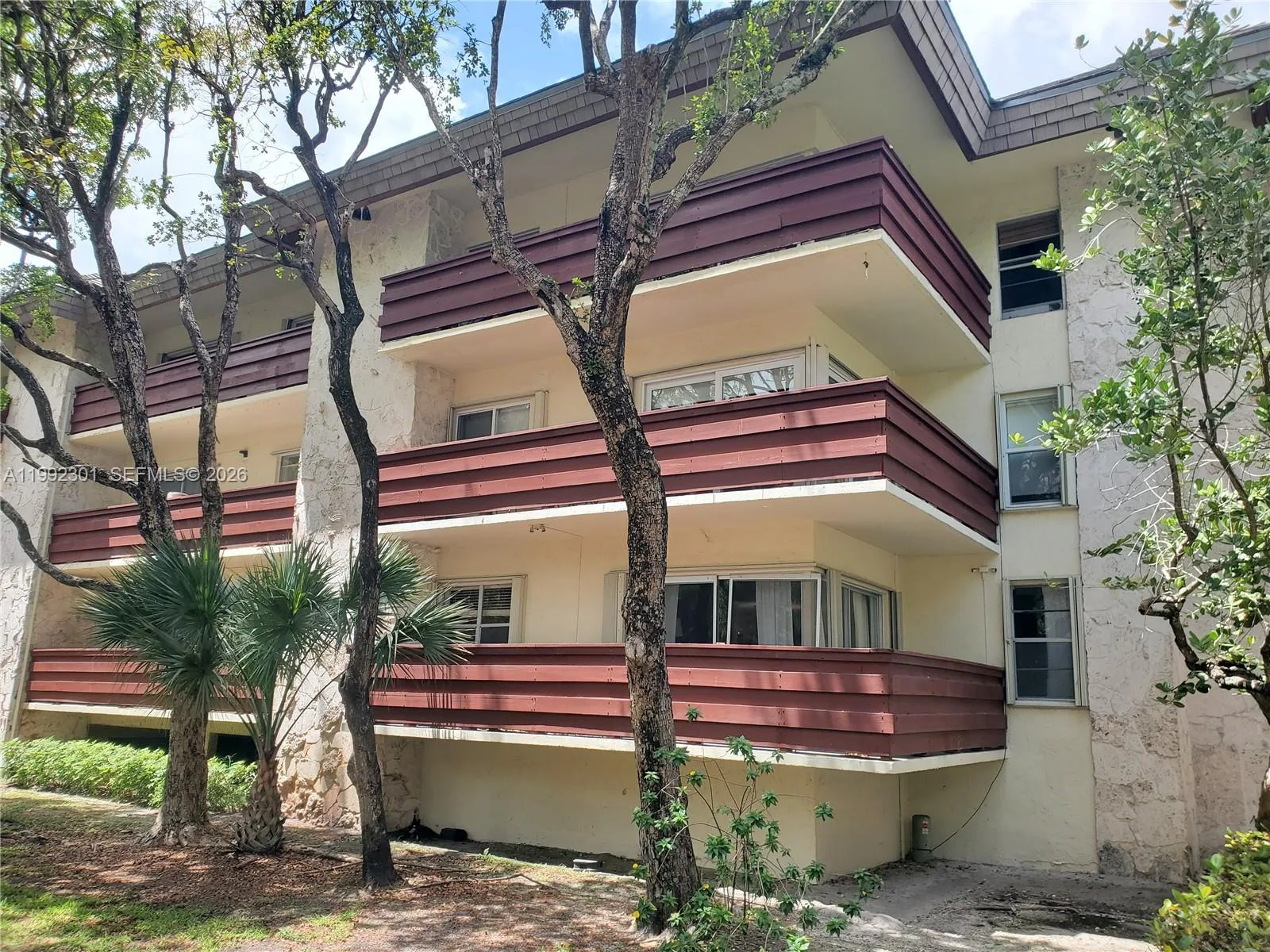 1205 Mariposa Ave # 206, Coral Gables, FL 33146 photo 2