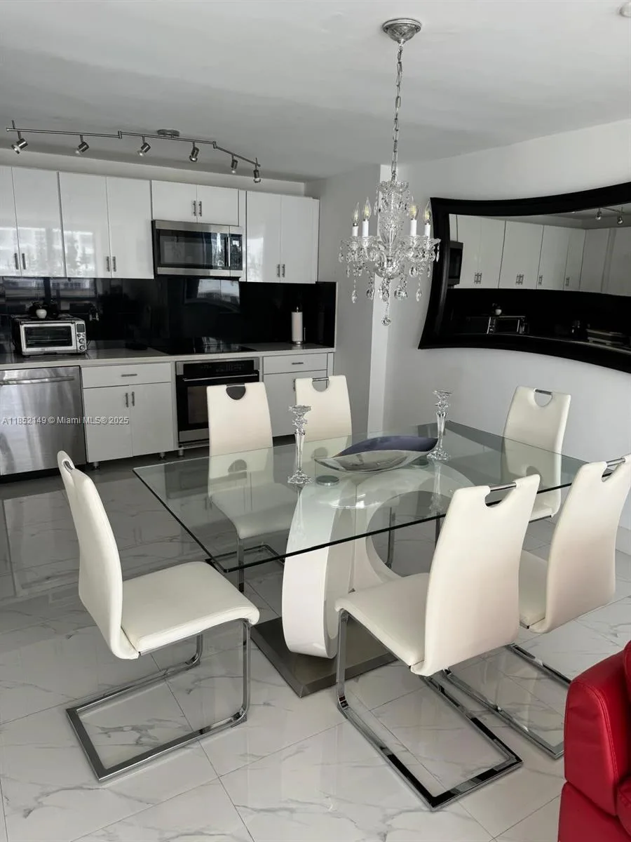 600 NE 36th St # 1903, Miami, FL 33137 photo 10