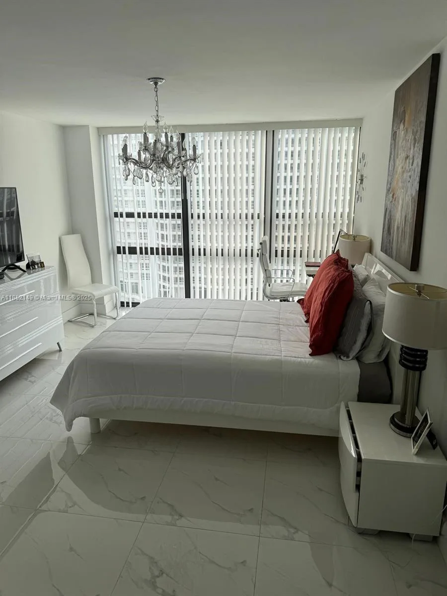 600 NE 36th St # 1903, Miami, FL 33137 photo 12